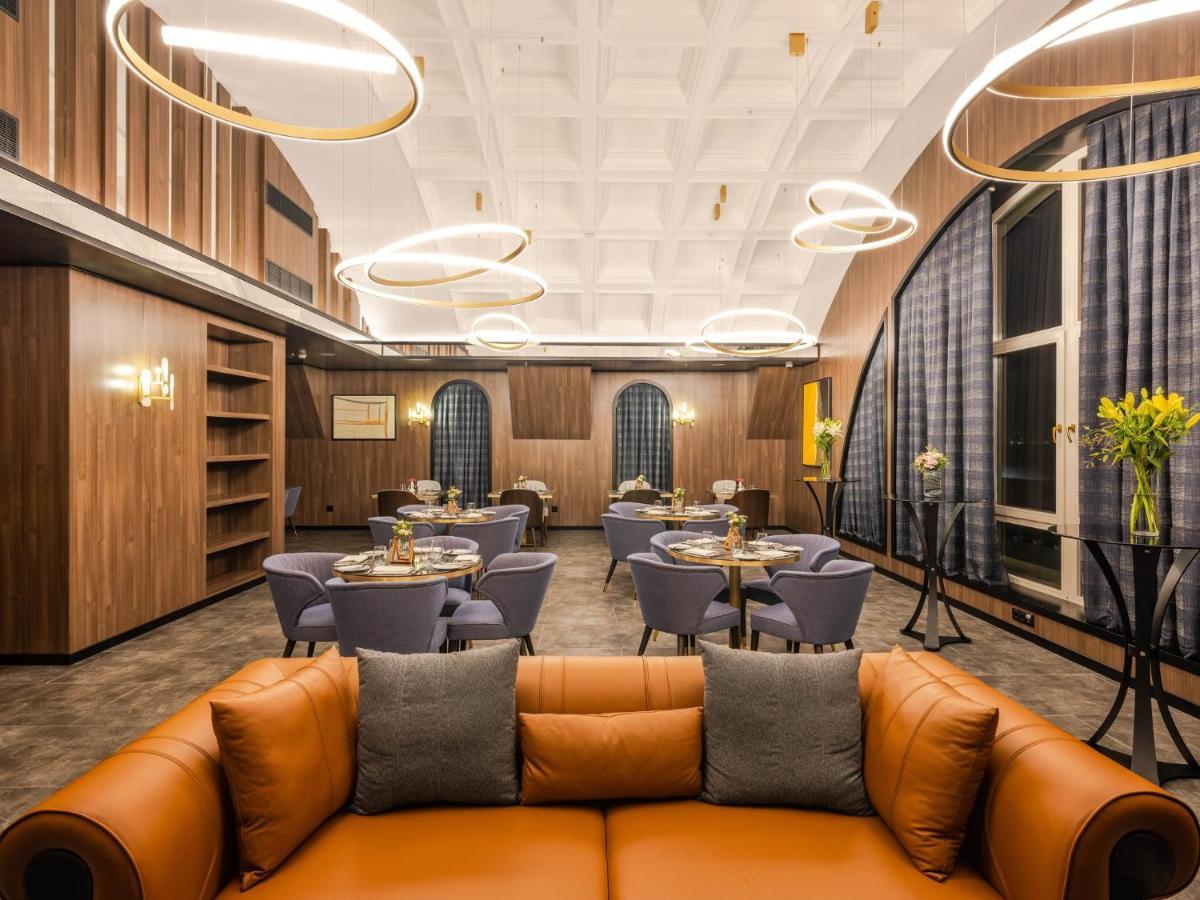 ホテル Intercontinental Baku By Ihg エクステリア 写真 The interior of the restaurant