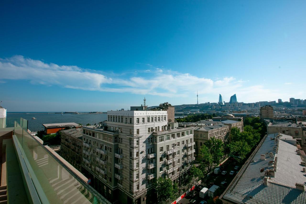 ホテル Intercontinental Baku By Ihg エクステリア 写真 View of the Hudson River from the 10th floor of the building